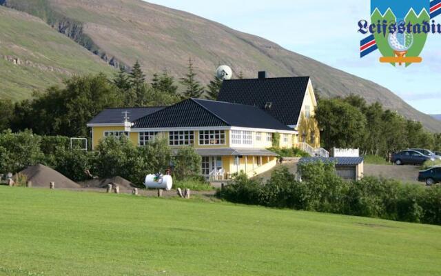 Leifsstadir Guesthouse