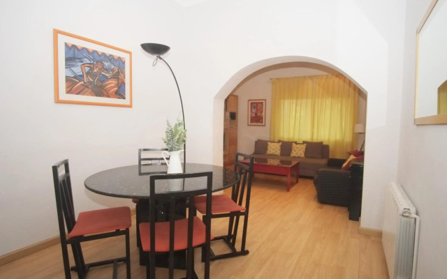 Lovely Apartment at Park Güell