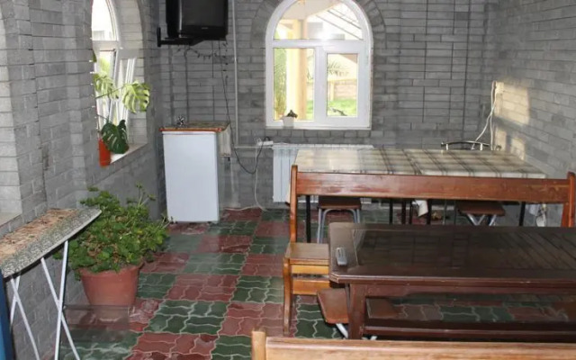 Ariana Guest House