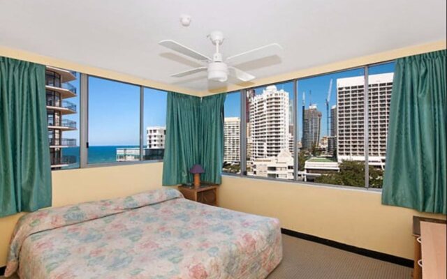 Quarterdeck Apartments