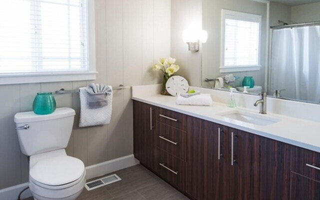 Beach Drive Suites