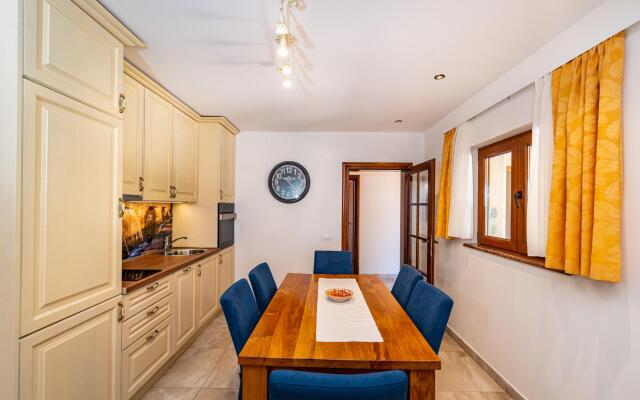 Poolincluded Villa Dalmatia