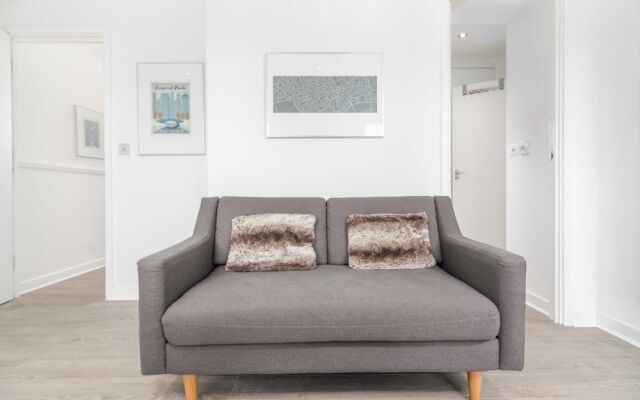 Bright and Minimalist Chelsea Nest