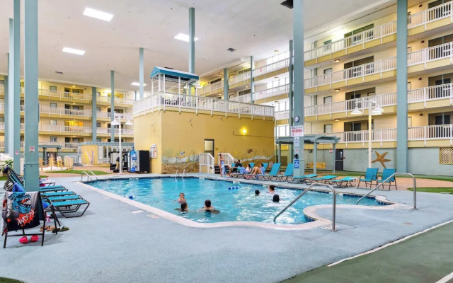 Resort Bungalow Private Boardwalk to the Ocean!