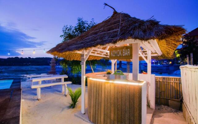 The Waterfront Beach House