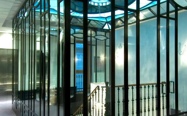 Vincci Palace Hotel