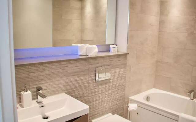 Luxurious Central Edinburgh Apartment - Sleeps 6