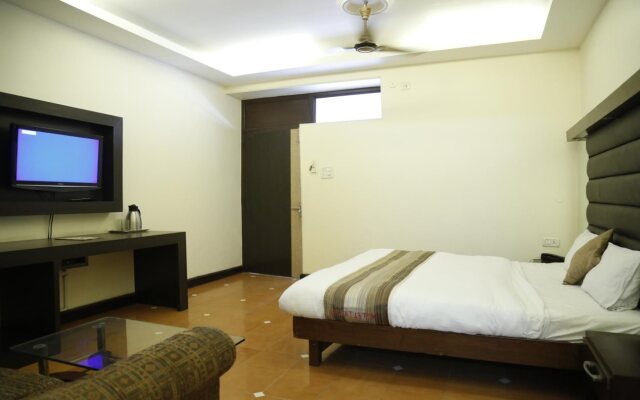 Taj Inn