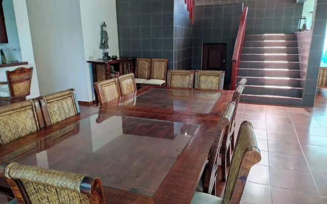 Natural Pool Villa Perfect for Families