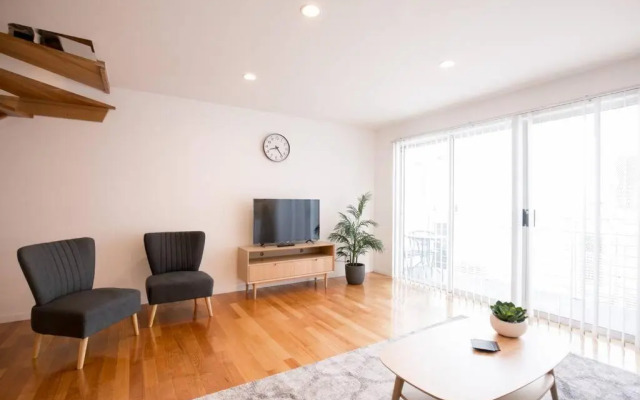 Chic Hobart Townhouse sleeps 9 - perfect location