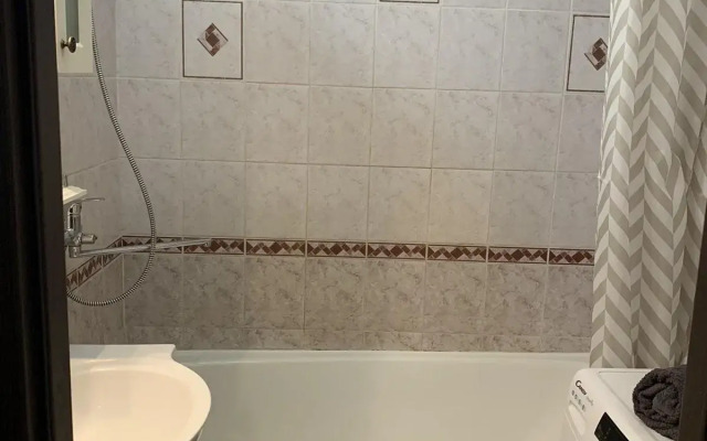 Ассорти на улице Ханты-Мансийская 21 корпус 2