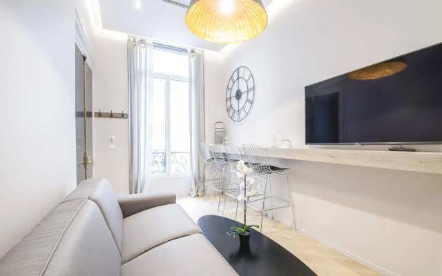 Luxury apartment in Opera - The Louvre