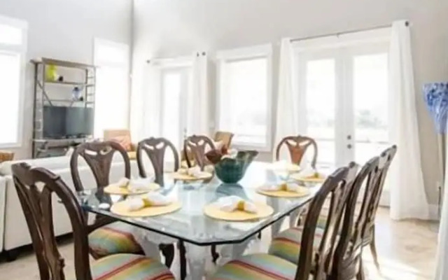 Bella Beach House
