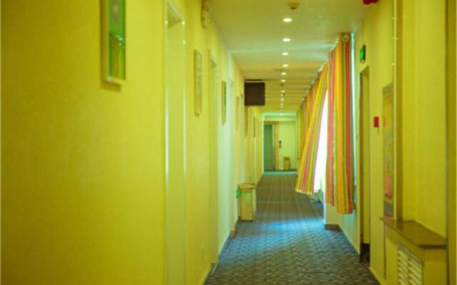 7 Days Inn·Zhangye Gaotai Central Square