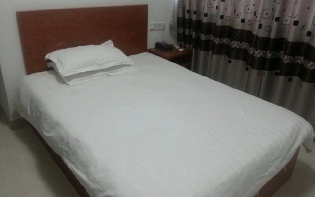 Shangrao Qingyun Business Hotel