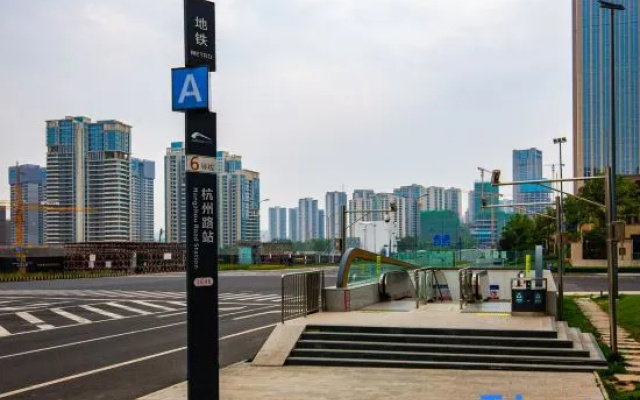 Xinlin Apartment Hotel (Chengdu Xibocheng Hangzhou Road Subway Station Branch)