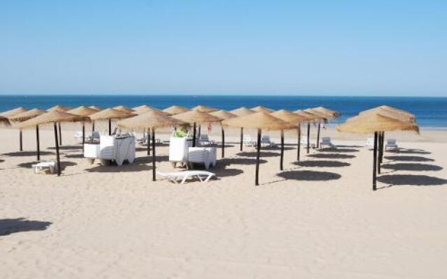 Hostal Avenida by Bossh! Hotels