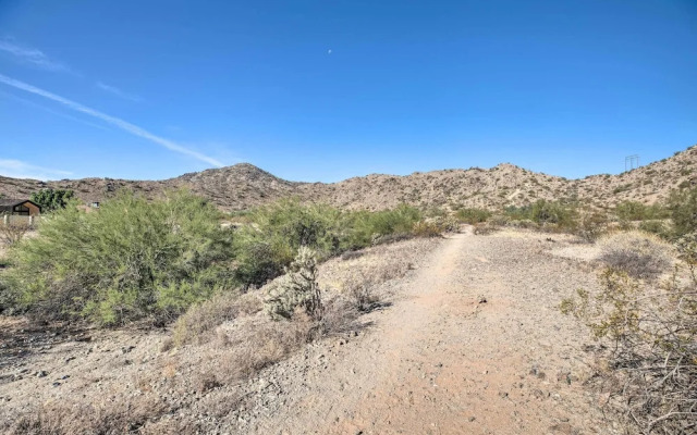 Heated Pool, Views, & Trail Access: Phoenix Escape