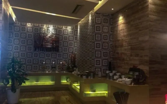 Vanwarm Hotel
