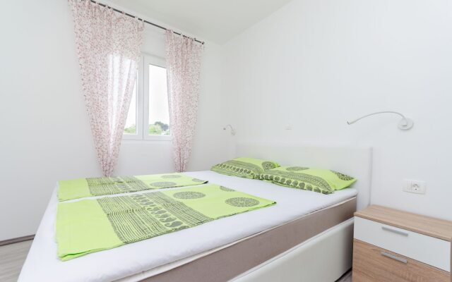 Apartments and Room Ljubica