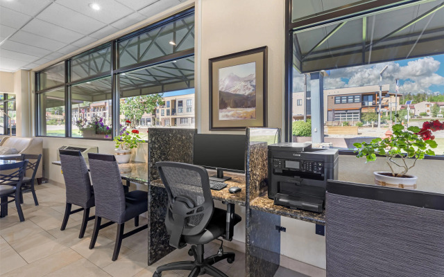 Best Western Alpenglo Lodge