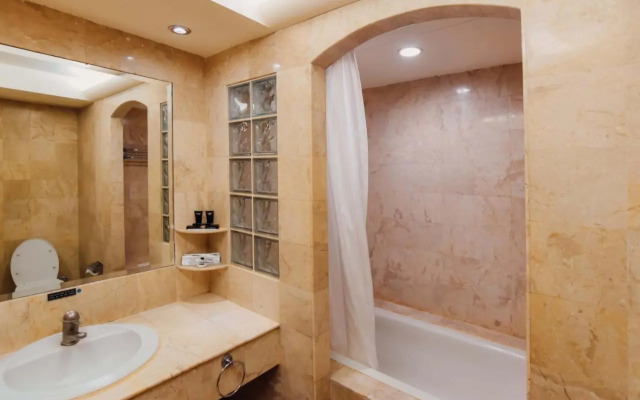 Surabaya Plaza Hotel