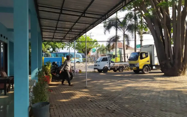 RedDoorz Syariah near Stasiun Pekalongan 3
