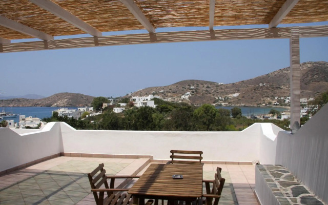 Armadoros Hotel Ios Backpackers