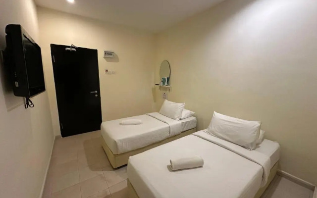 1108 Hotel Sungkai
