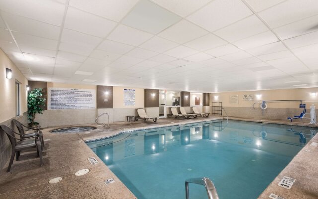 Comfort Suites Forsyth