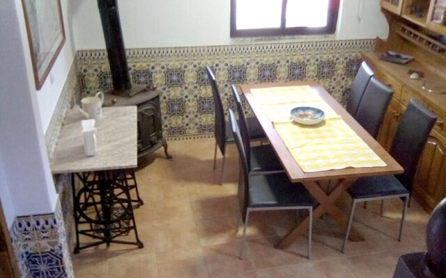 House With 2 Bedrooms in Charneca de Caparica, With Private Pool, Encl