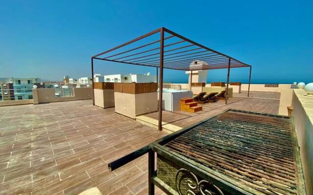 Brand new 2-bed Apartment