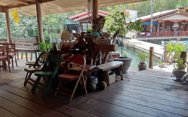 Di Canale Klongmad Boutique Stay