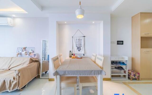 Ruili Apartment