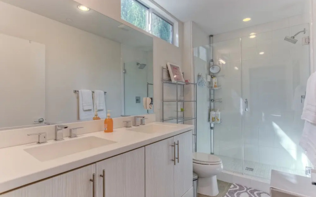 Applewood - Silver Lake 2BD Hollywood