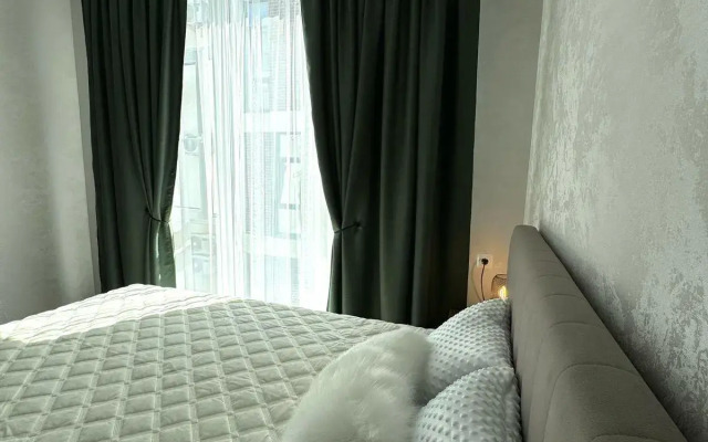 Apartments on Molodogvardeyskaya street 2/91