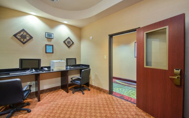Holiday Inn Express Hotel Suites Terrell