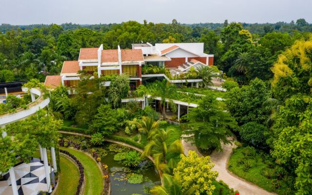 Water Garden Resort & Spa