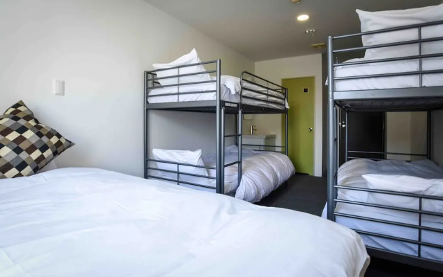 The Phat Packers - Hostel