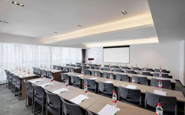 Ramada Encore by Wyndham Kunming Guandu