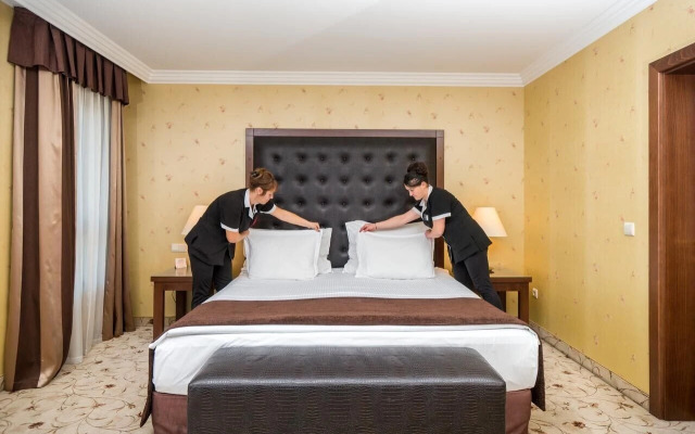 Maxi Park Hotel & Spa