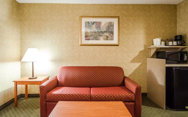 Comfort Inn & Suites