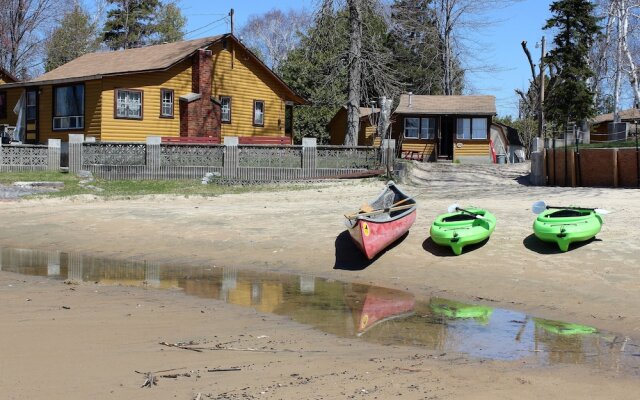 Glen Garry Motel and Cottages
