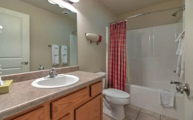 Cedar Lodge 701