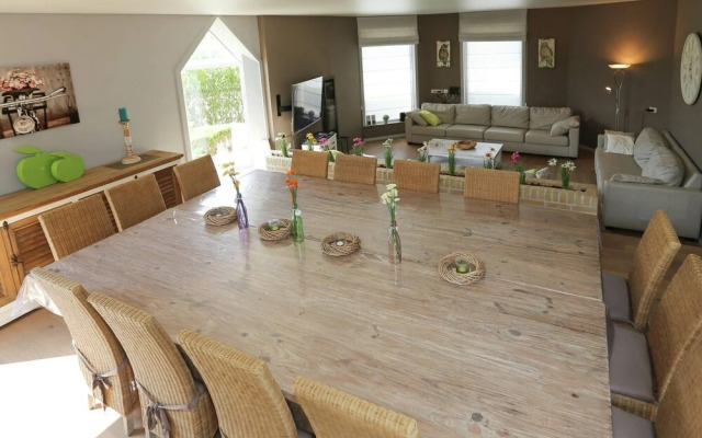 Splendid Villa in Middelkerke with Sauna, Hot Tub, Terrace