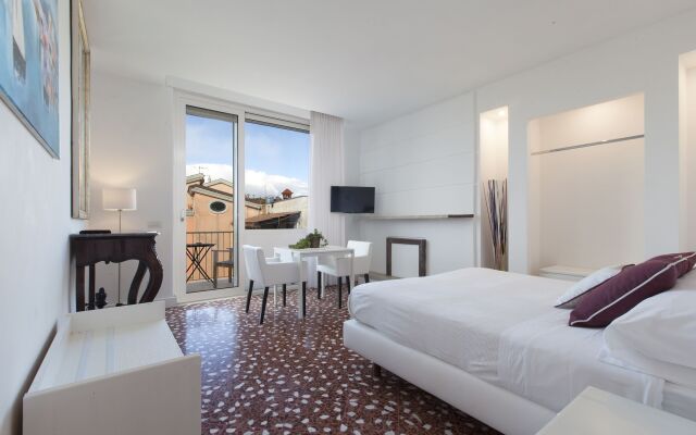 Sorrento Apartments