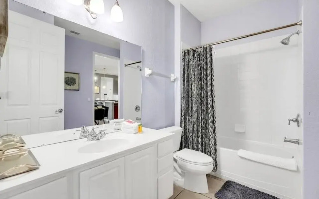 Vista Cay Magic 3 Bedroom Condo by RedAwning