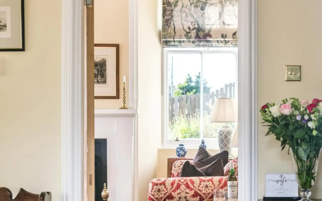 The Old Manse, Loch Ness (highland-escape)