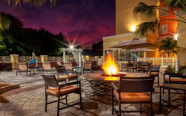 Courtyard by Marriott DeLand Historic Downtown