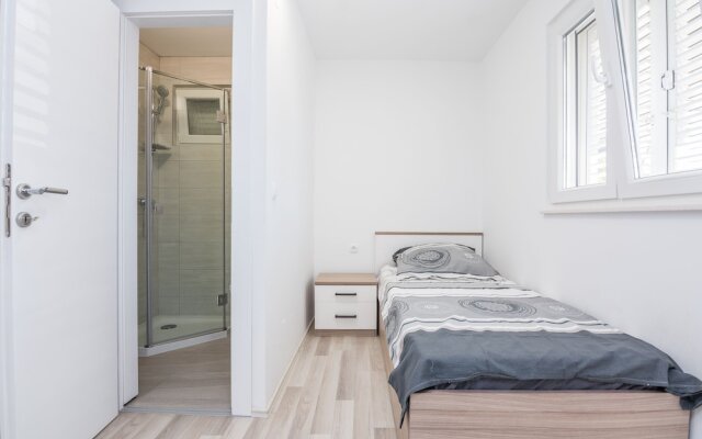 Apartments Loncar